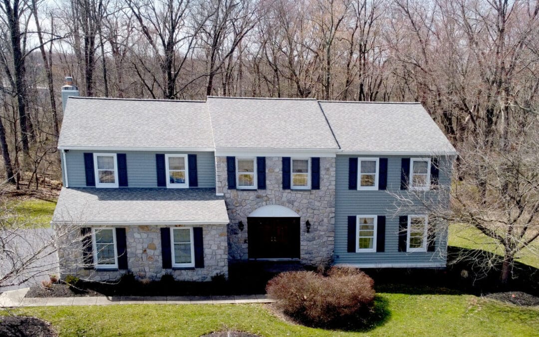 Vinyl Siding vs. Aluminum Siding: Making the Case for Vinyl