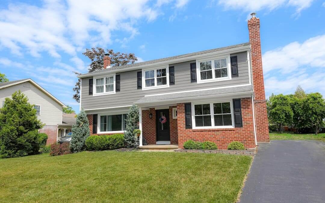 Which Should I Install First, Windows or Siding?