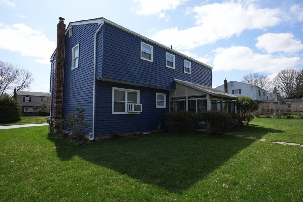 CertainTeed vinyl siding installed in a norristown PA home